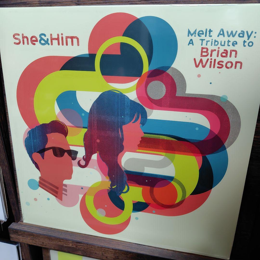 未使用品She & Him: A Tribute to Brian Wilson She & Him Signed Melt Away: A Tribute to Brian Wilson Vinyl Record
