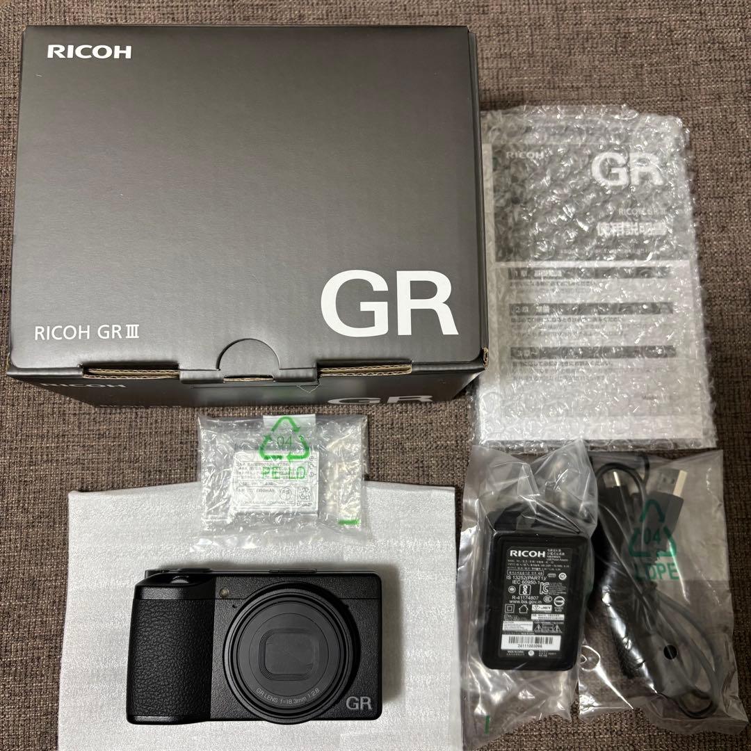 【美品】RICOH リコー　GR III GR3 コンパクトデジタルカメラ RICOH GR III(GR3)実写レビュー。待望の最新高級コンデジの実力を作例